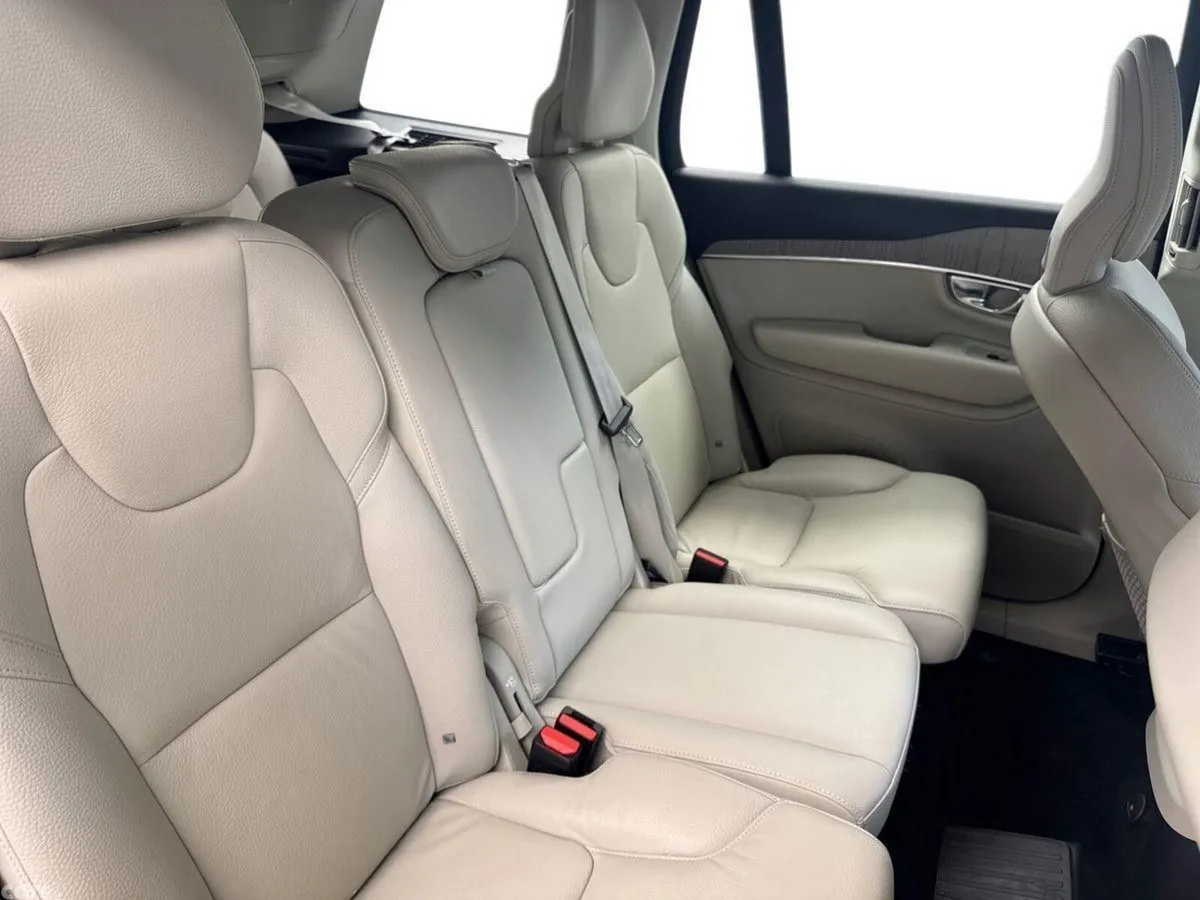 Volvo XC90 SUV, Petrol Plug-in Hybrid, 2024, Black