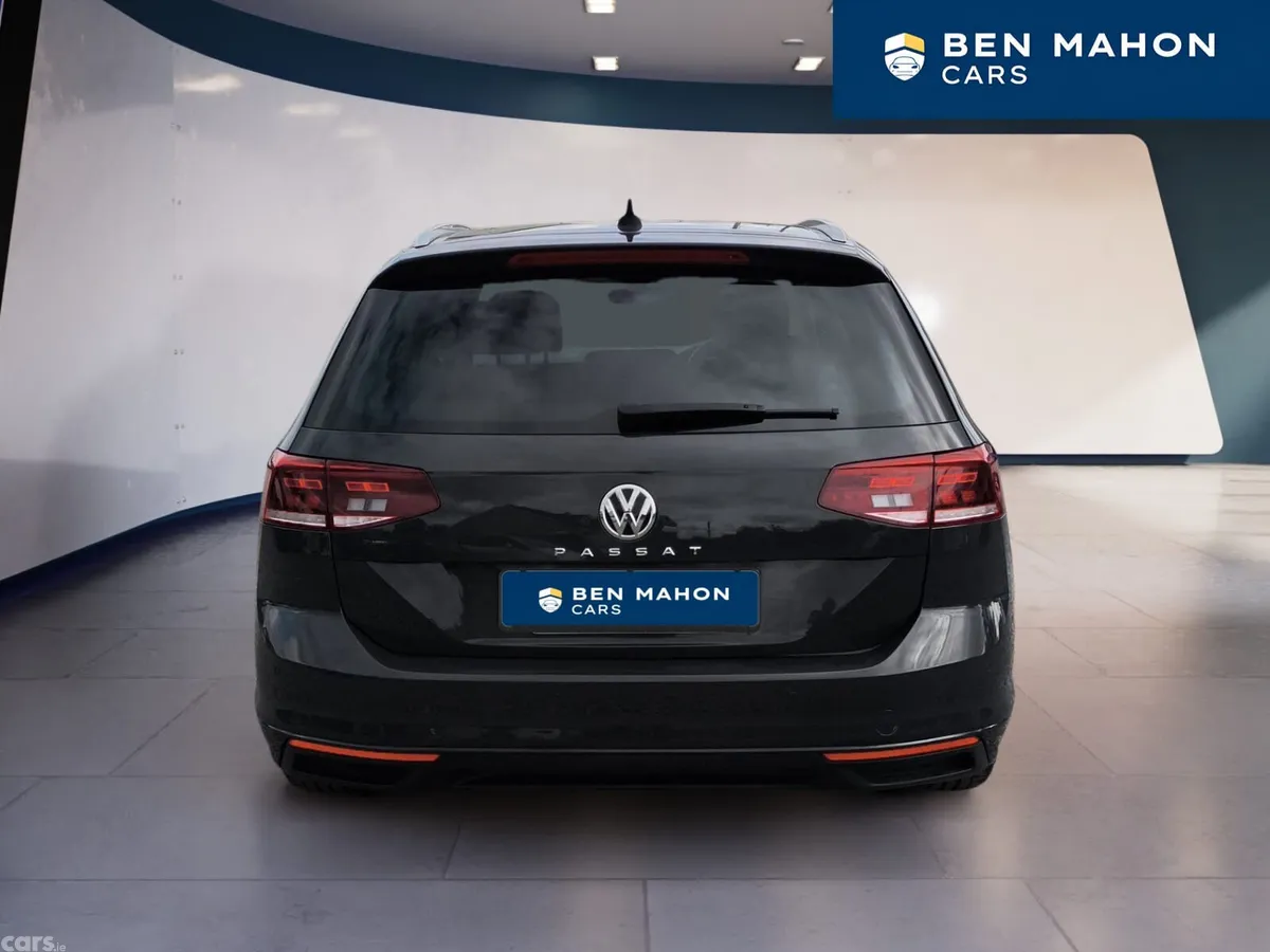 Volkswagen Passat Saloon, Diesel, 2020, Grey