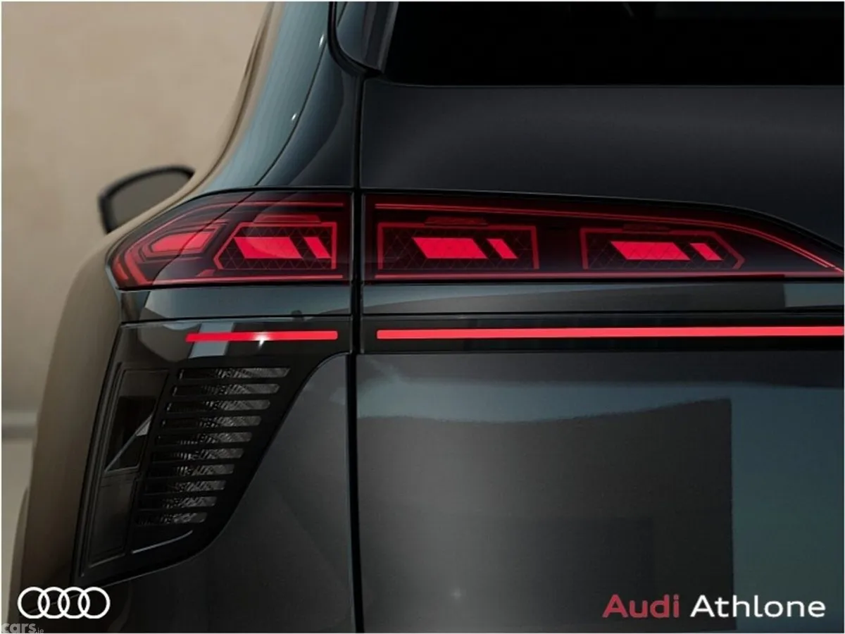 Audi Q7 SUV, Diesel Hybrid, 2027, Black