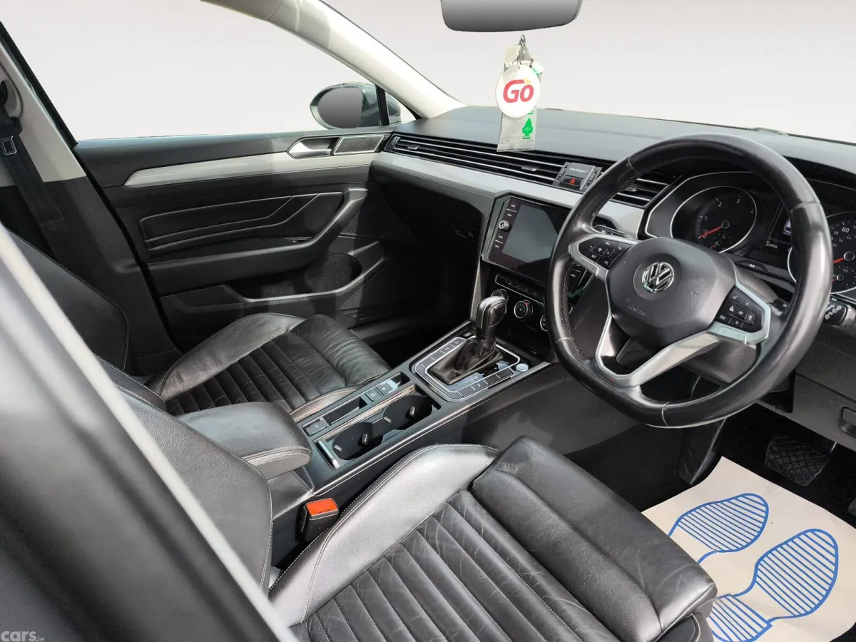 Volkswagen Passat Saloon, Diesel, 2020, Grey