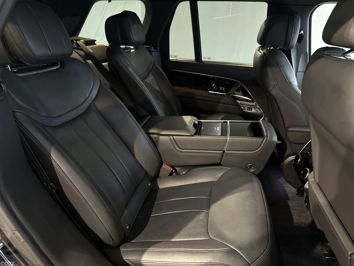 Land Rover Range Rover SUV, Diesel Hybrid, 2023, Grey