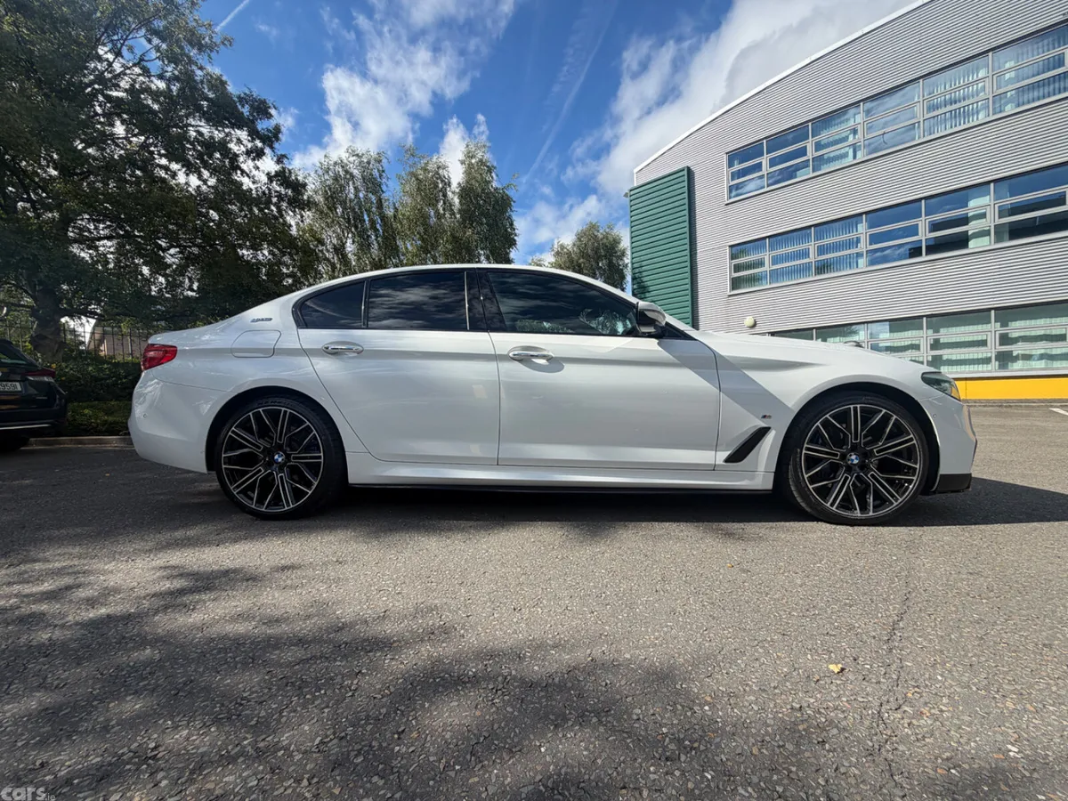 BMW 5-Series Saloon, Petrol Plug-in Hybrid, 2018, White