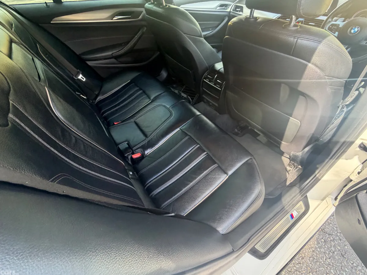 BMW 5-Series Saloon, Petrol Plug-in Hybrid, 2018, White