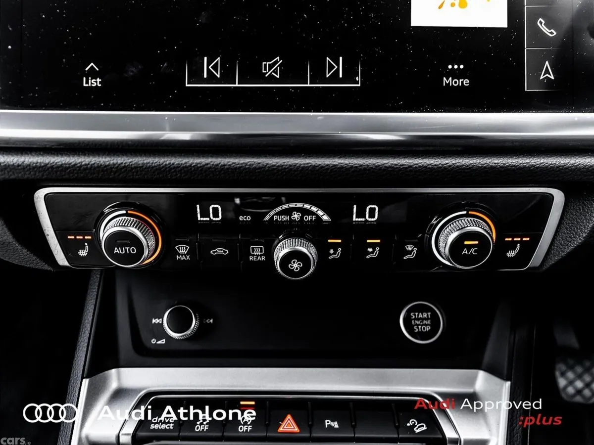 Audi Q3 MPV, Diesel, 2022, Blue
