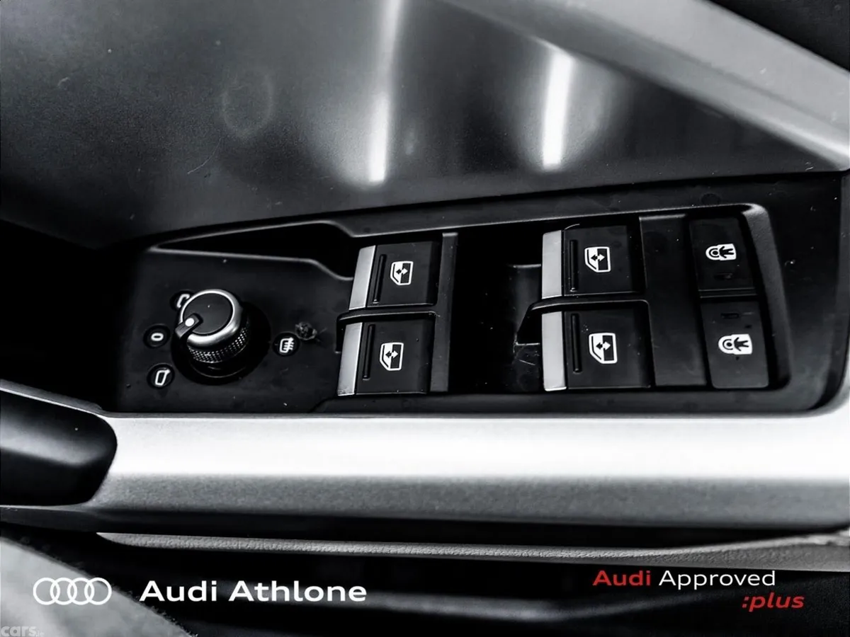 Audi Q3 MPV, Diesel, 2022, Blue