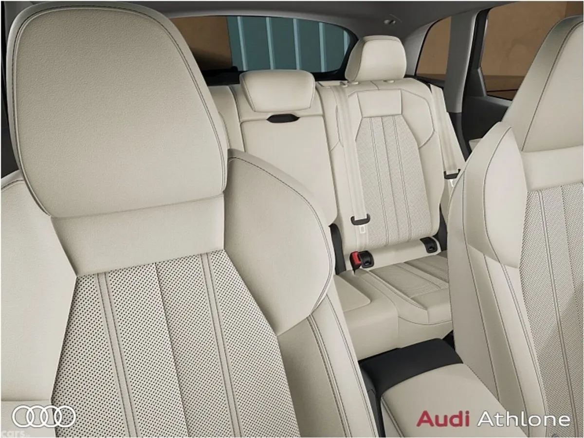 Audi Q5 SUV, Diesel Hybrid, 2027, Blue