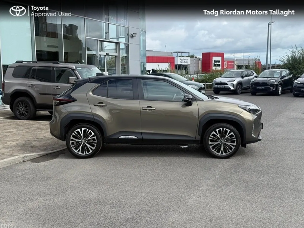 Toyota Yaris Cross Hatchback, Petrol Hybrid, 2024, Bronze