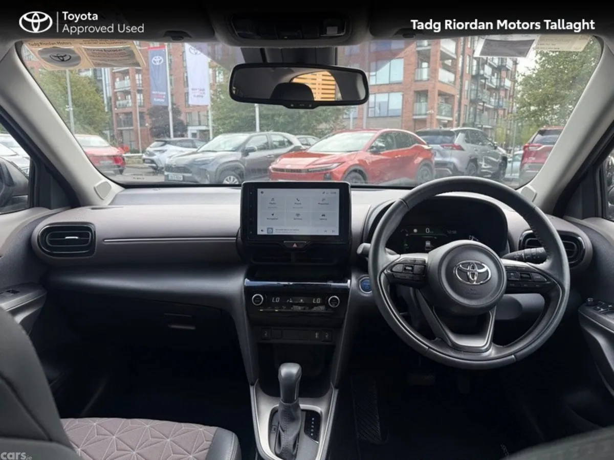 Toyota Yaris Cross Hatchback, Petrol Hybrid, 2024, Bronze