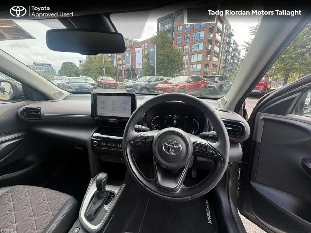 Toyota Yaris Cross Hatchback, Petrol Hybrid, 2024, Bronze