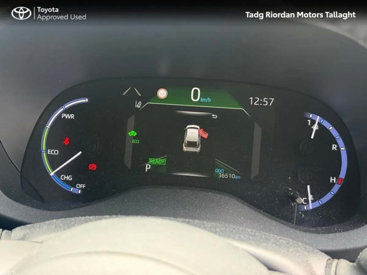 Toyota Yaris Cross Hatchback, Petrol Hybrid, 2024, Bronze