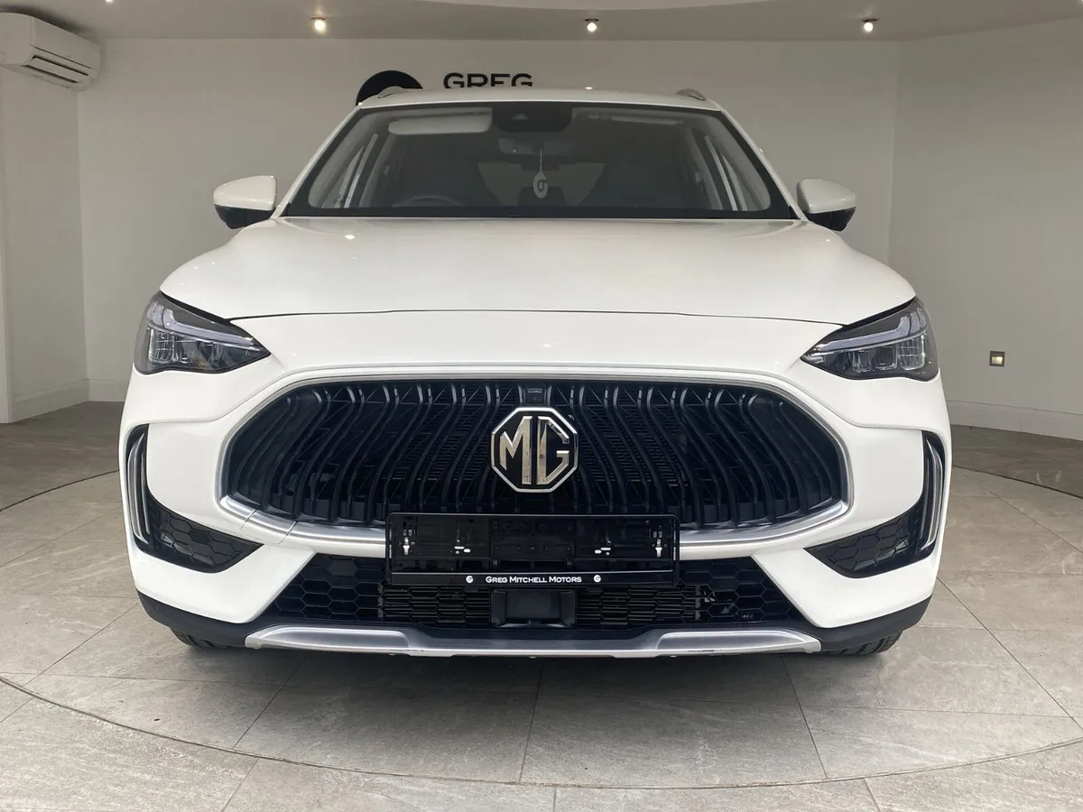 MG HS SUV, Petrol Hybrid, 2024, White