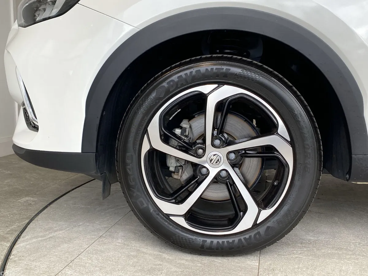 MG HS SUV, Petrol Hybrid, 2024, White