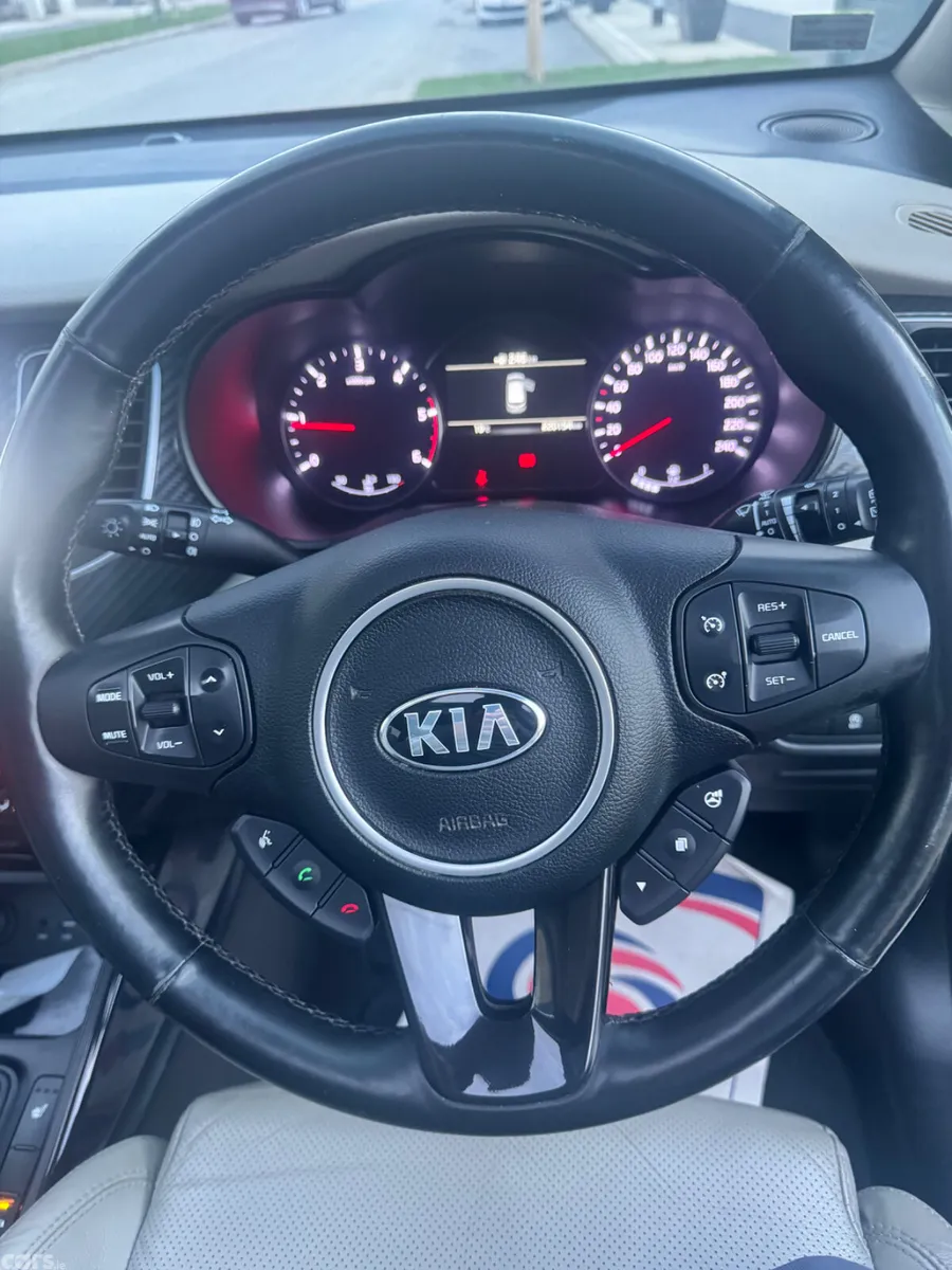 Kia Carens MPV, Diesel, 2018, Grey