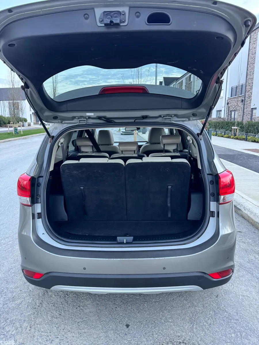 Kia Carens MPV, Diesel, 2018, Grey