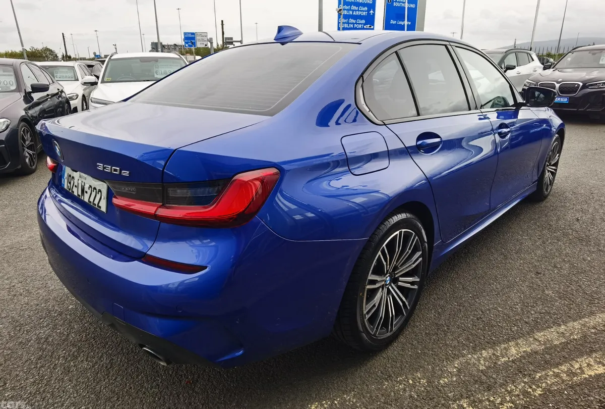 BMW 3-Series Saloon, Petrol Plug-in Hybrid, 2019, Blue