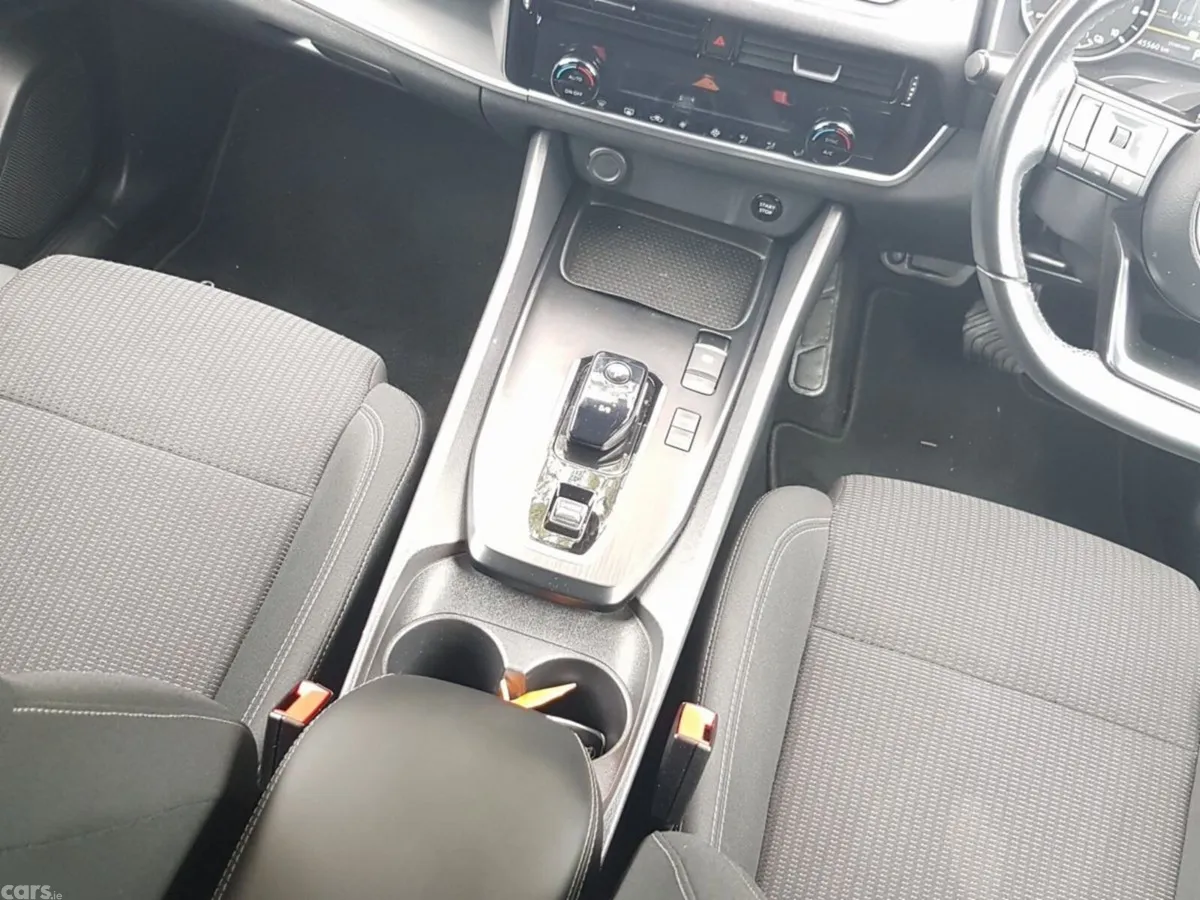 Nissan Qashqai MPV, Petrol, 2023, Black