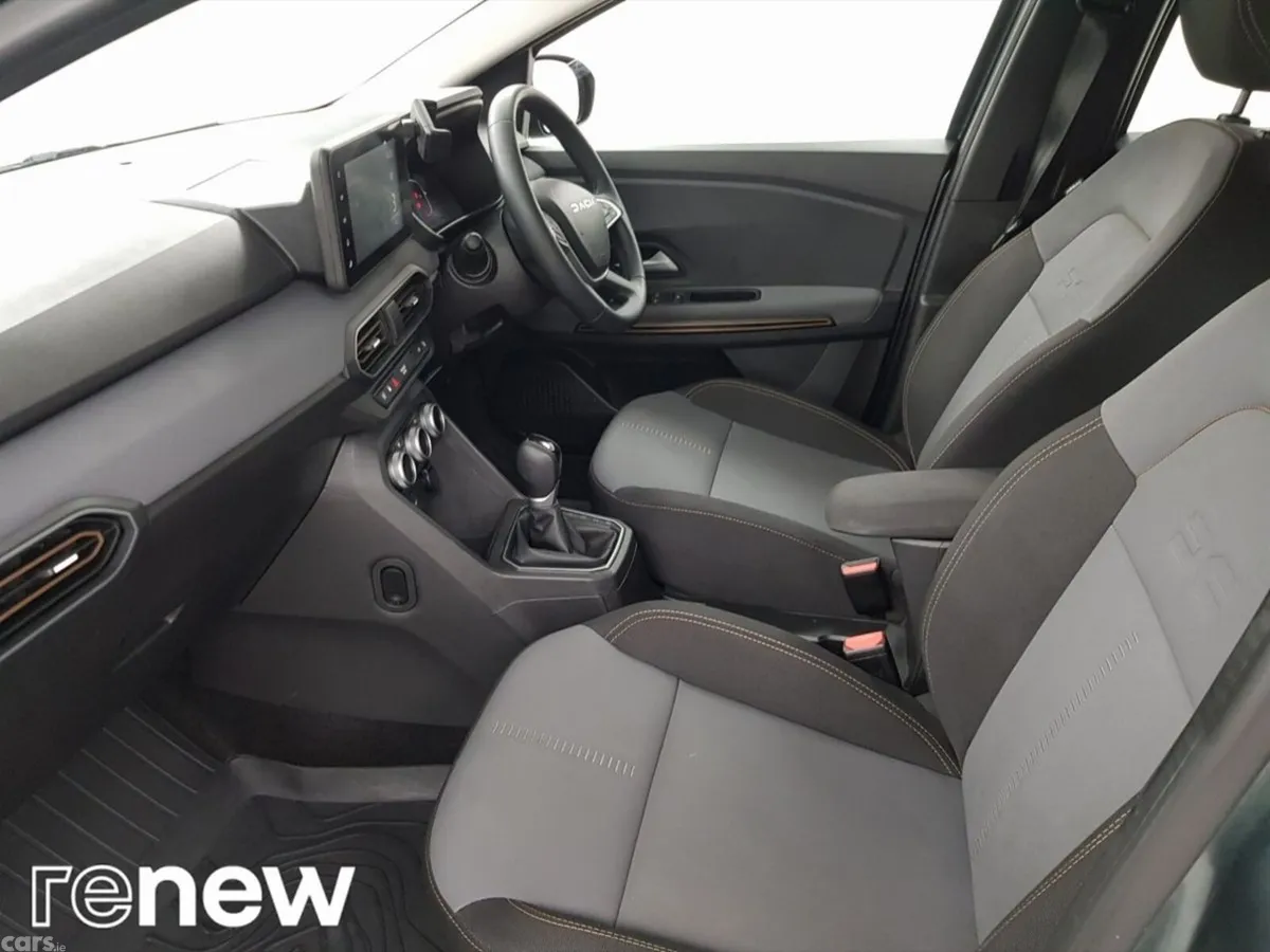 Dacia Jogger MPV, Petrol, 2024, Green