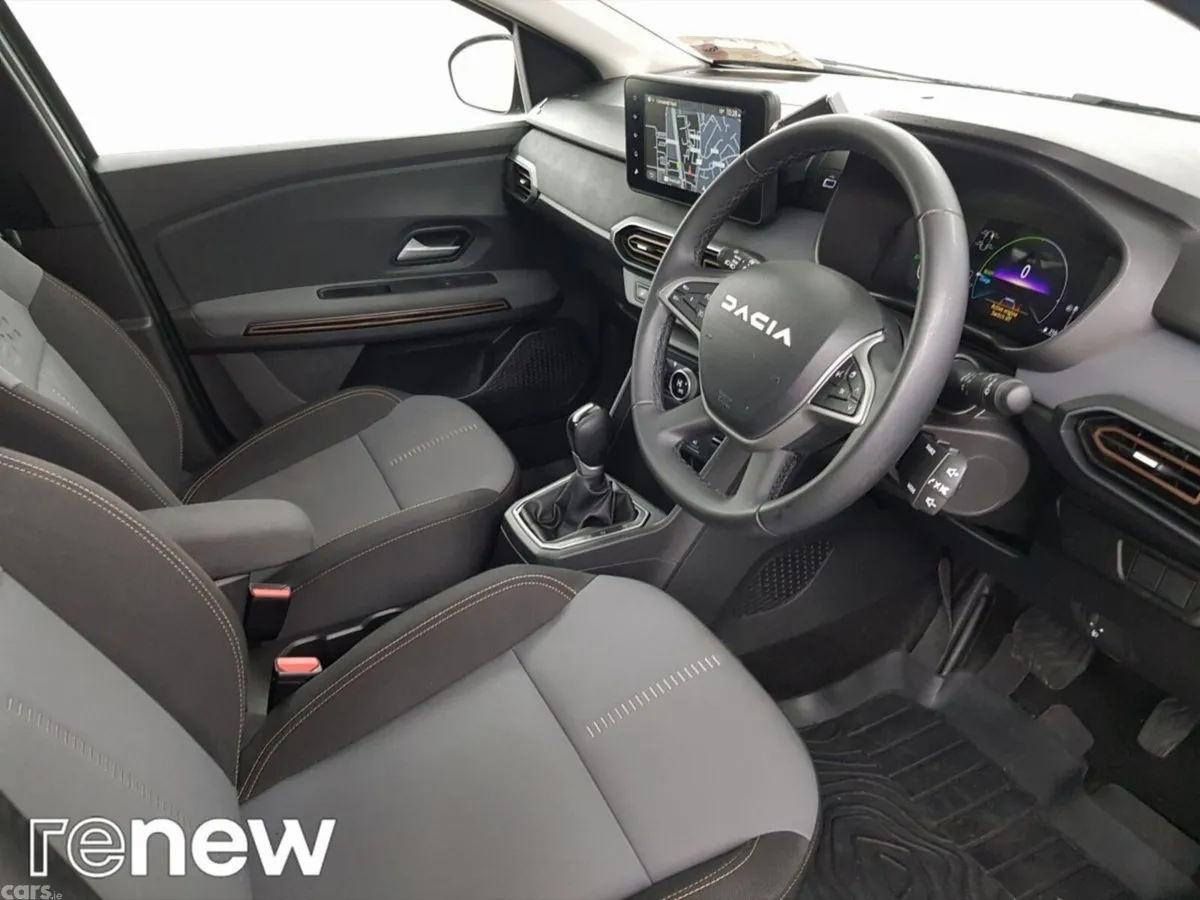 Dacia Jogger MPV, Petrol, 2024, Green