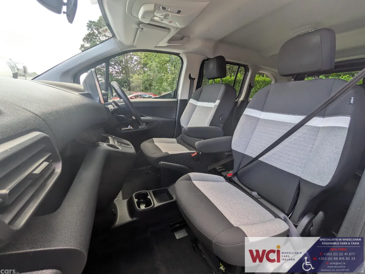 Other Other MPV, Diesel, 2024, Grey