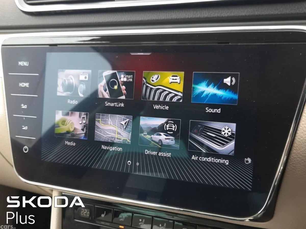 Skoda Superb Saloon, Diesel, 2023, Blue