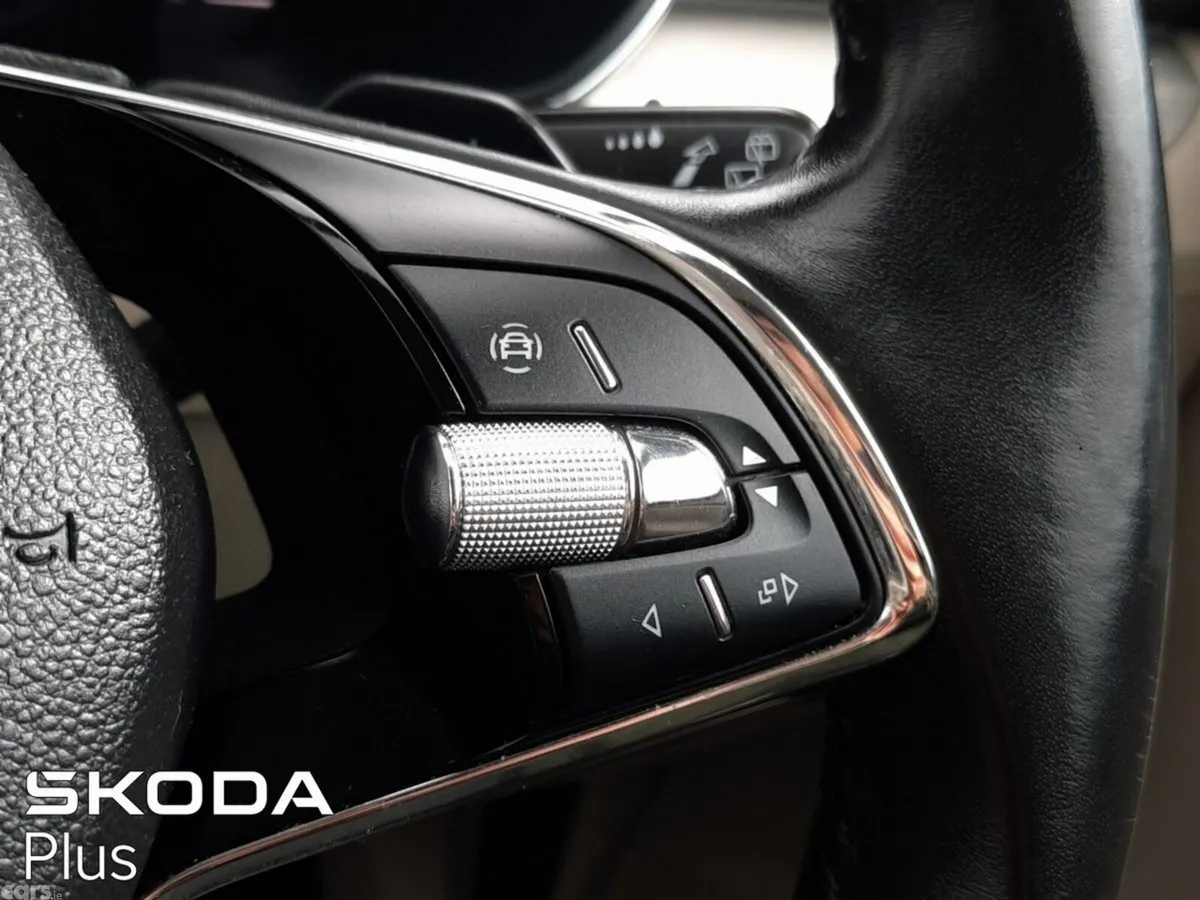 Skoda Superb Saloon, Diesel, 2023, Blue