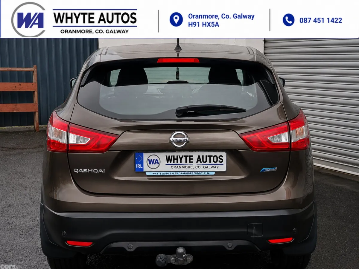 Nissan Qashqai Hatchback, Diesel, 2015, Brown