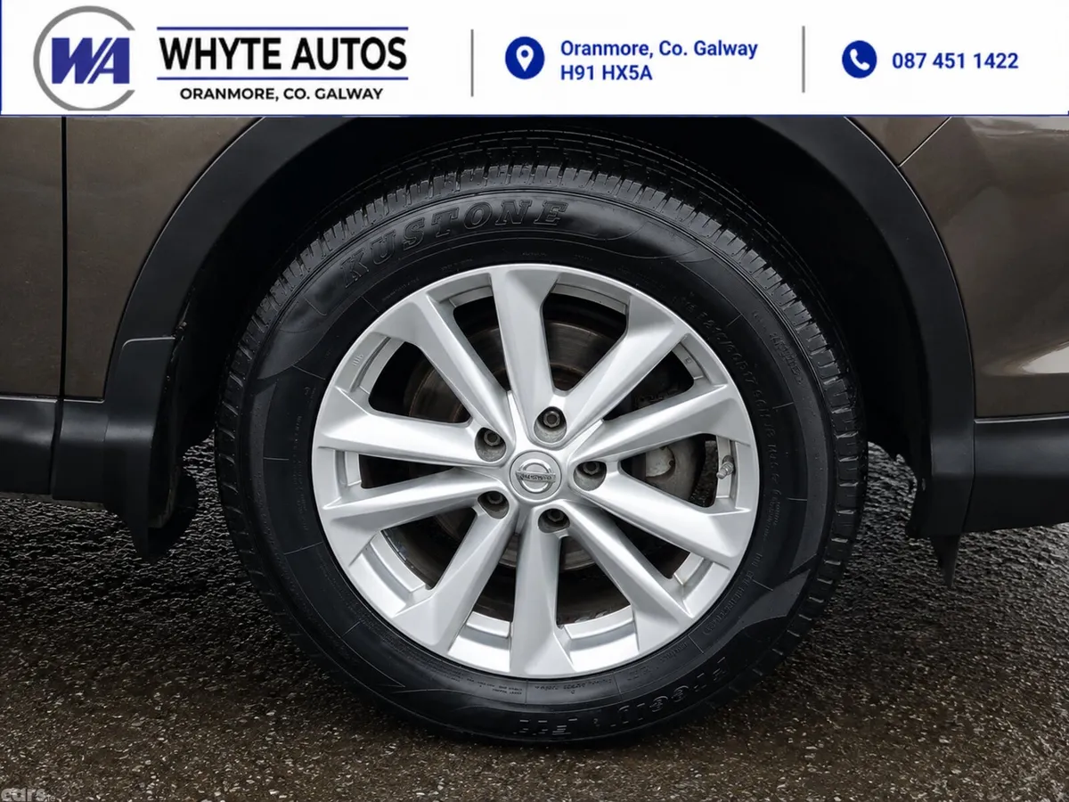 Nissan Qashqai Hatchback, Diesel, 2015, Brown
