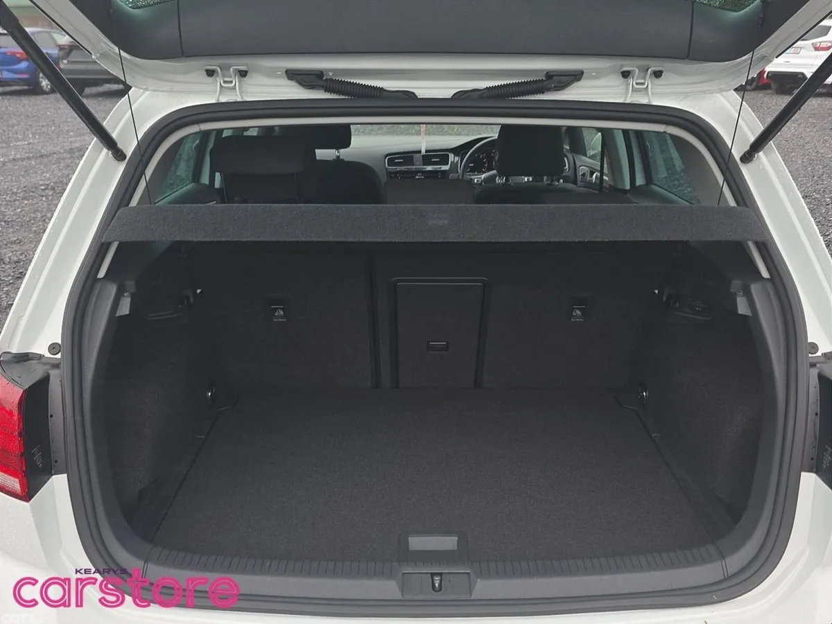 Volkswagen Golf Hatchback, Petrol, 2019, White