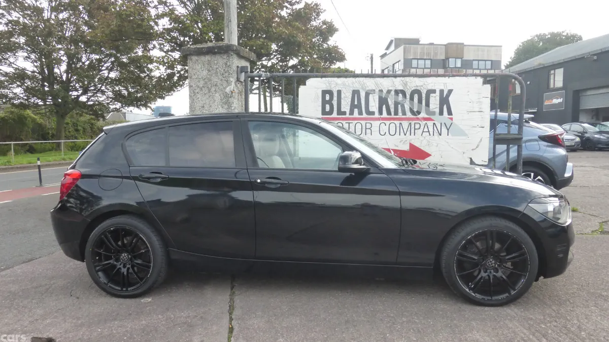BMW 1-Series Estate/Jeep, Diesel, 2014, Black