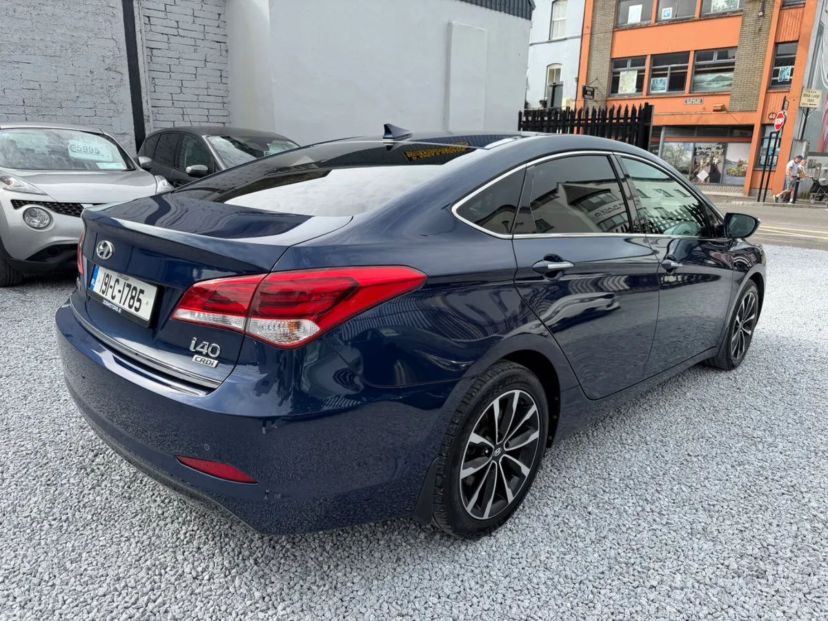Hyundai i40 Saloon, Diesel, 2019, Blue
