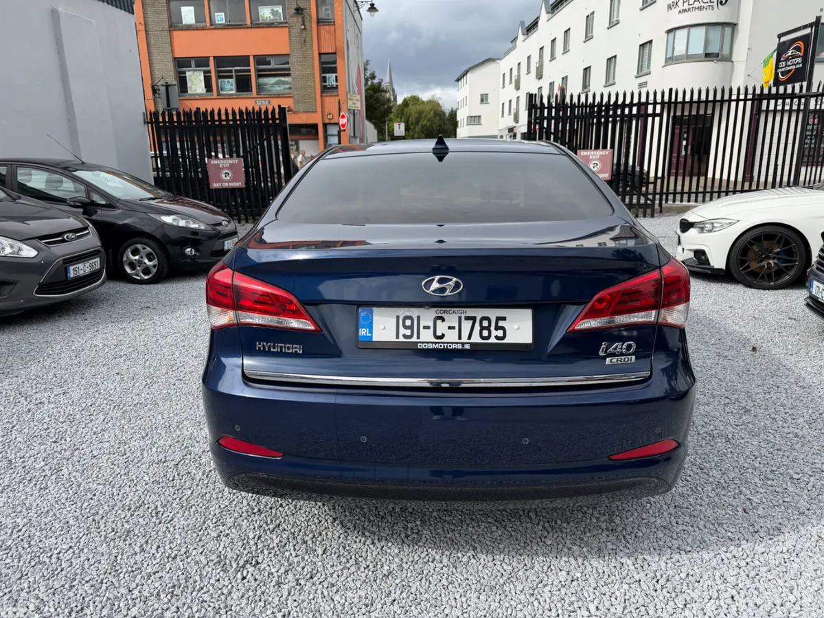 Hyundai i40 Saloon, Diesel, 2019, Blue
