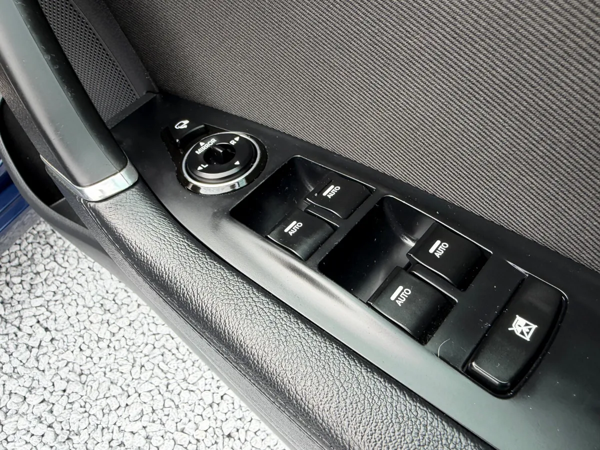 Hyundai i40 Saloon, Diesel, 2019, Blue