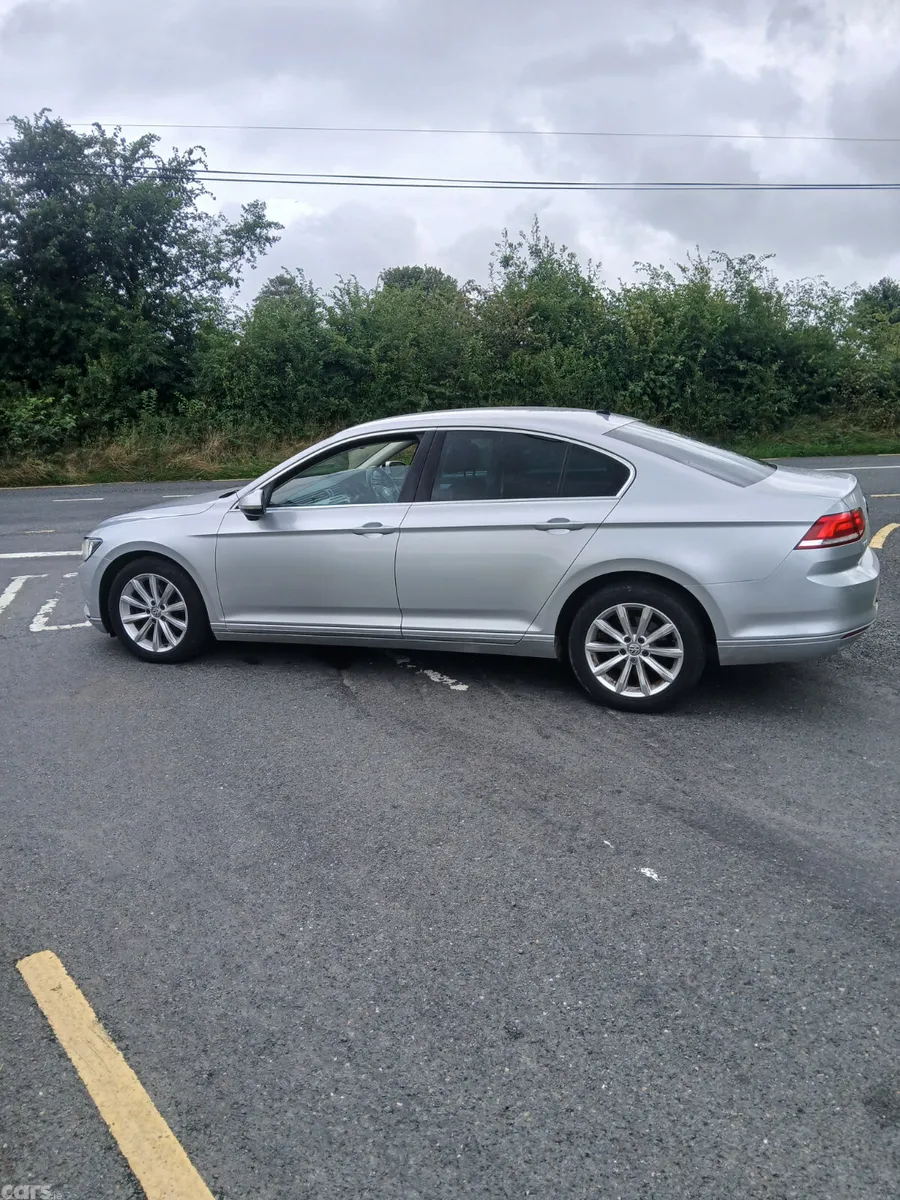 Volkswagen Passat Saloon, Diesel, 2016, Silver