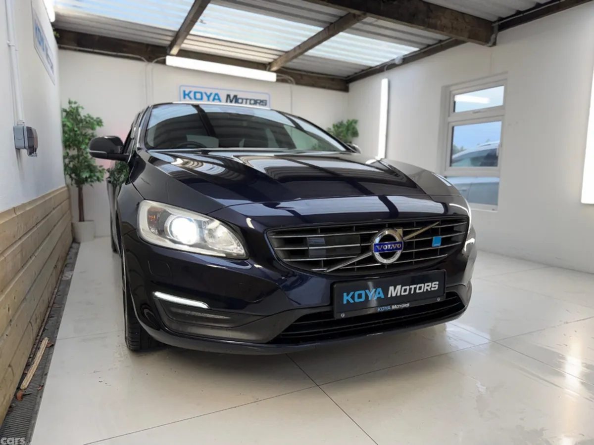Volvo V60 Estate, Diesel, 2017, Blue