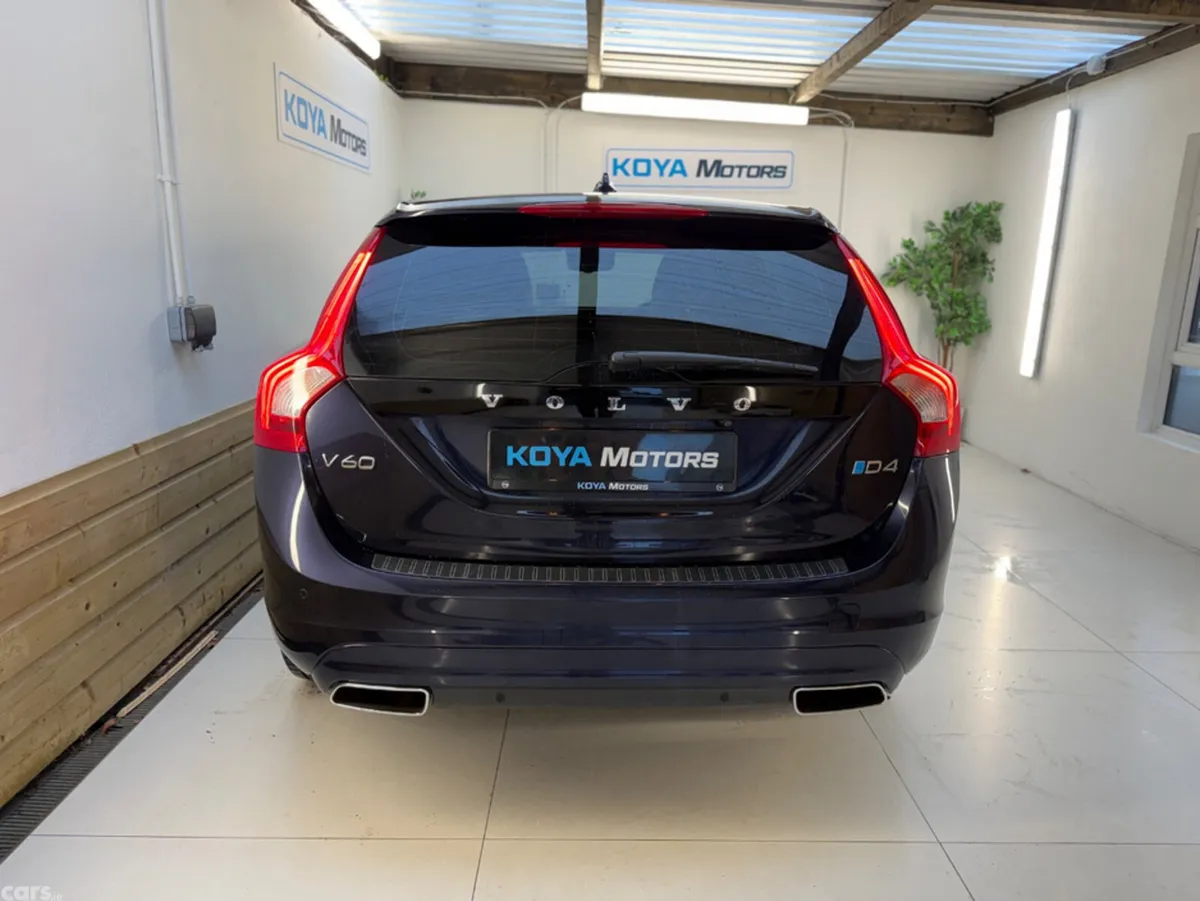 Volvo V60 Estate, Diesel, 2017, Blue
