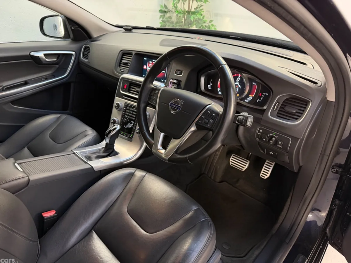 Volvo V60 Estate, Diesel, 2017, Blue