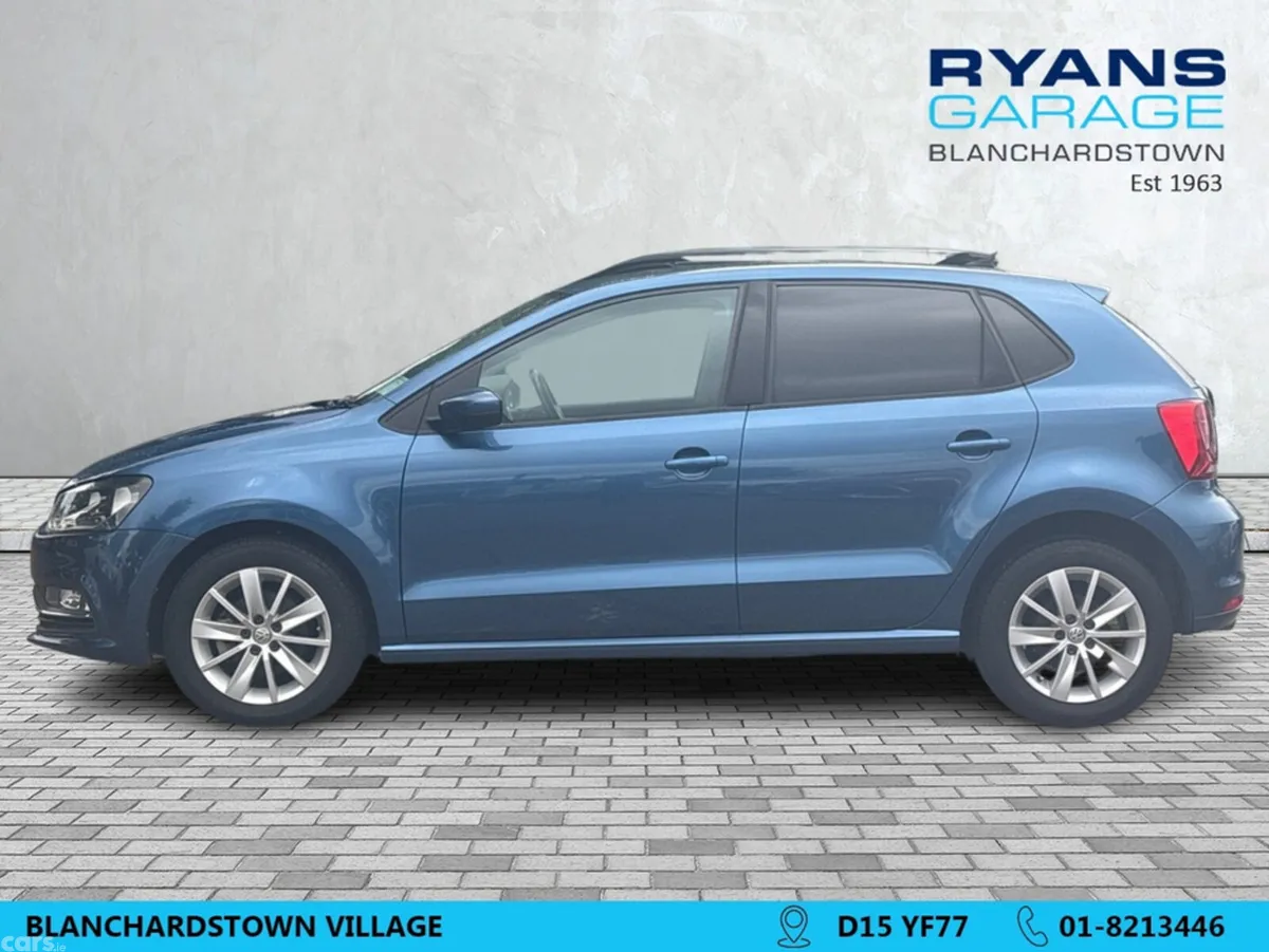 Volkswagen Polo Hatchback, Petrol, 2017, Blue