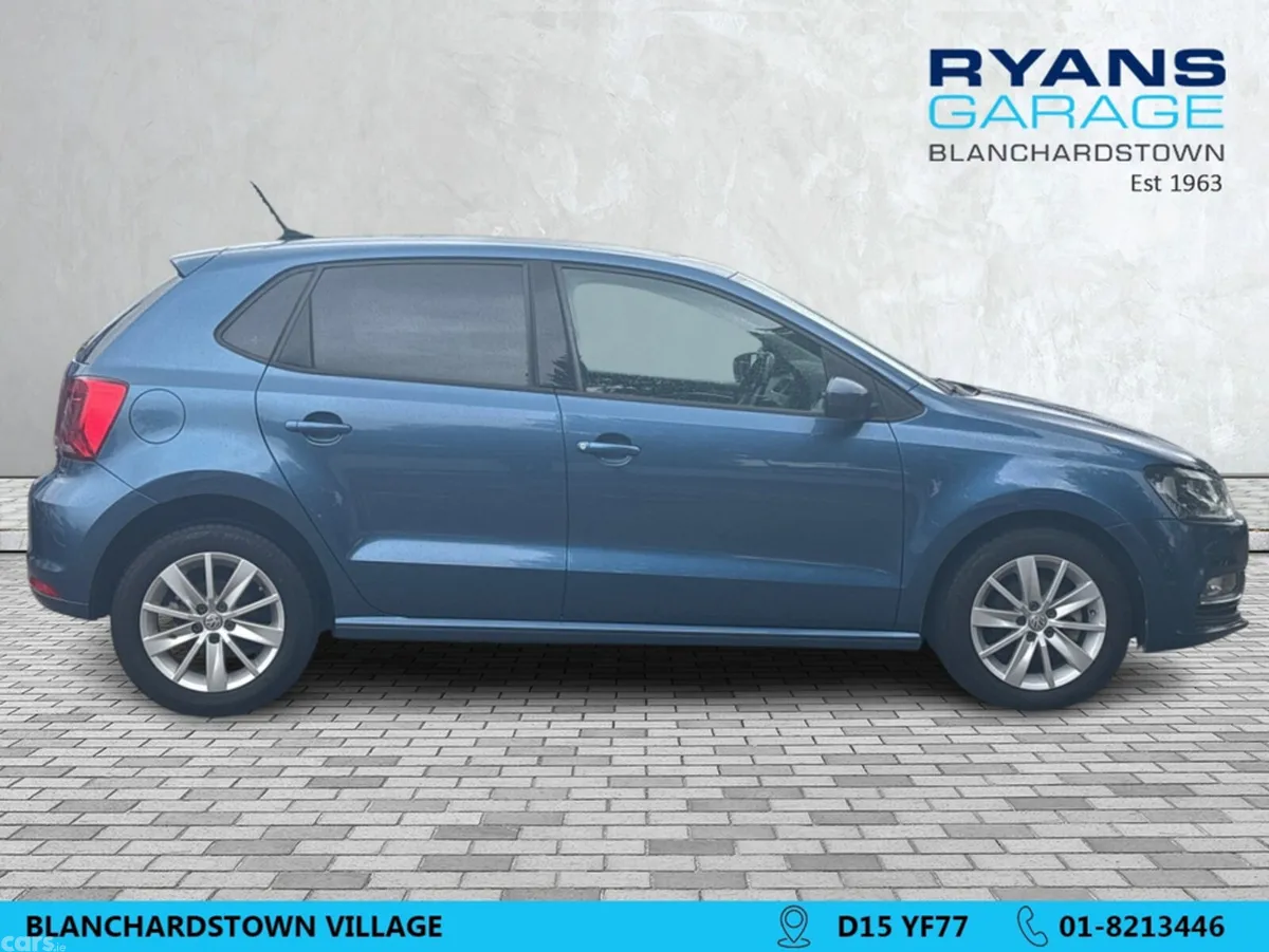 Volkswagen Polo Hatchback, Petrol, 2017, Blue