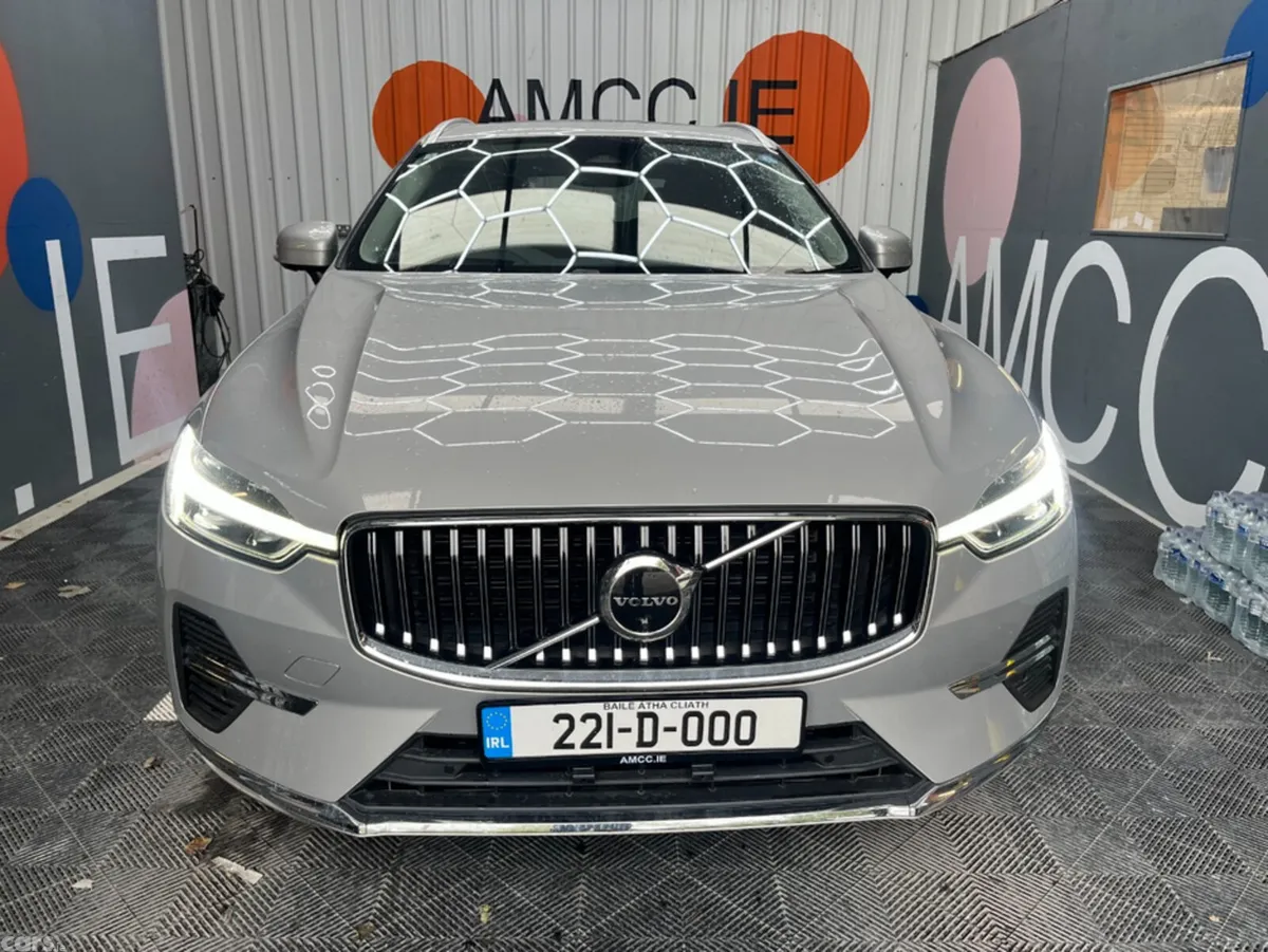Volvo XC60 SUV, Petrol, 2022, Silver