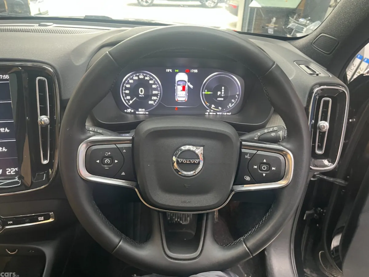 Volvo XC40 SUV, Petrol Hybrid, 2021, Black