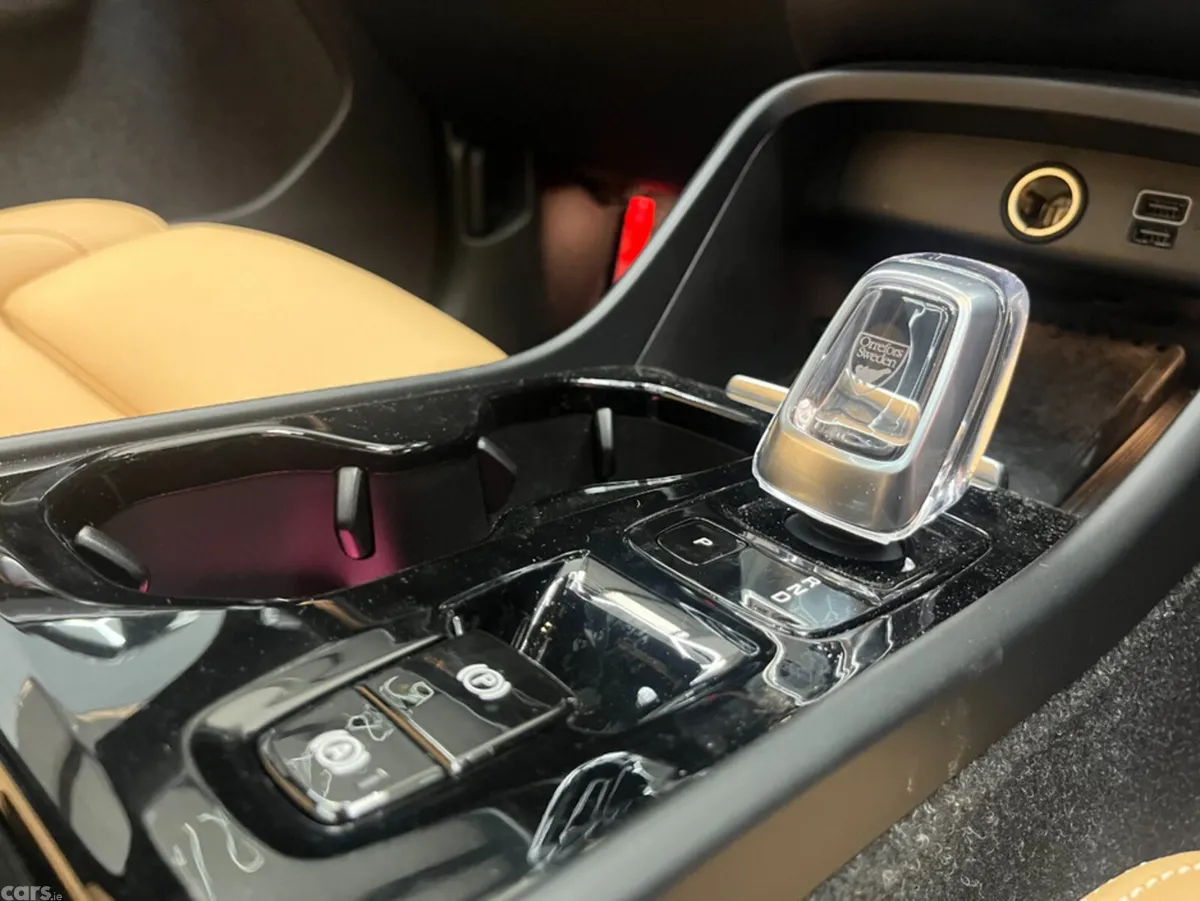 Volvo XC40 SUV, Petrol Hybrid, 2021, Black