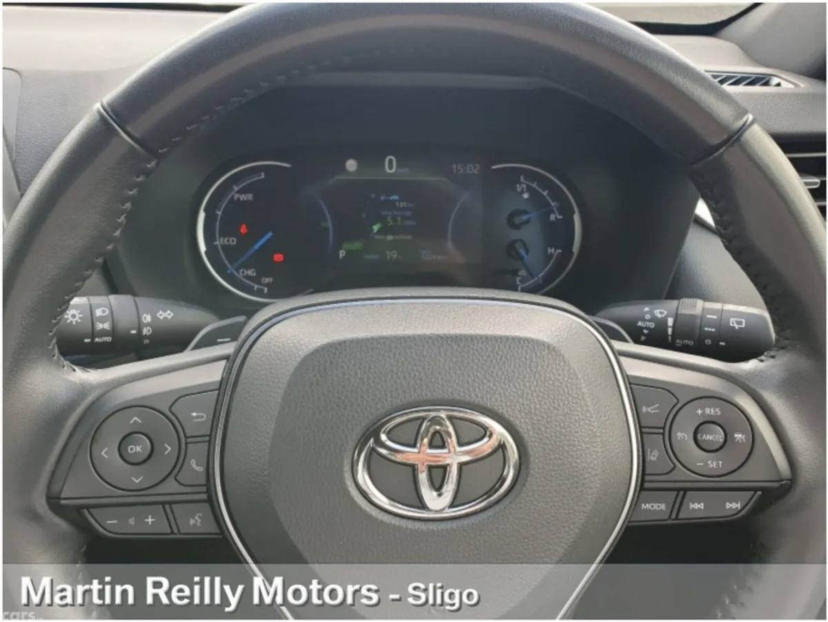 Toyota RAV4 SUV, Petrol Hybrid, 2022, White