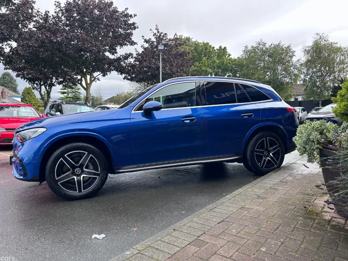 Mercedes-Benz GLC SUV, Petrol Plug-in Hybrid, 2023, Blue