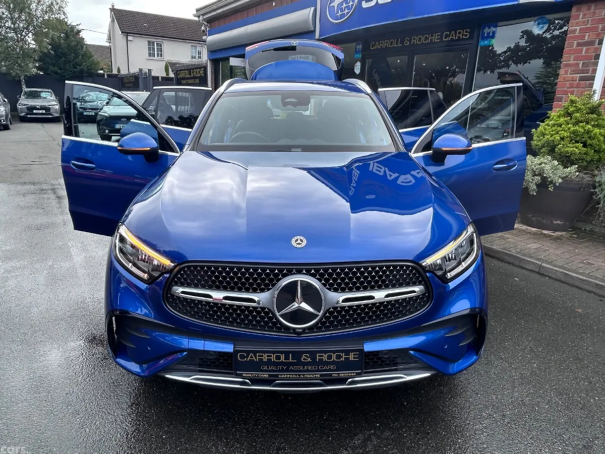 Mercedes-Benz GLC SUV, Petrol Plug-in Hybrid, 2023, Blue