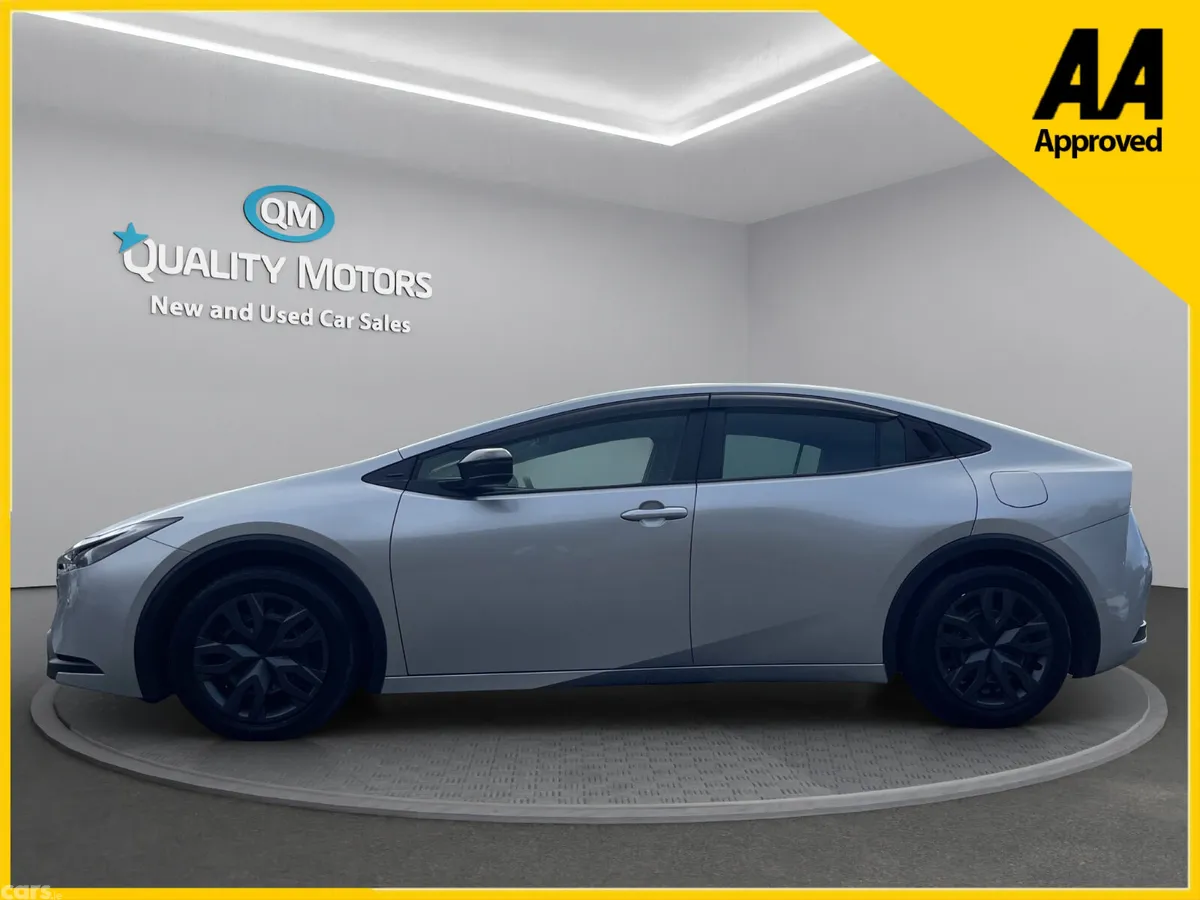 Toyota Prius Saloon, Petrol Hybrid, 2023, Silver