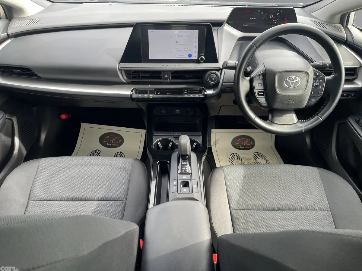 Toyota Prius Saloon, Petrol Hybrid, 2023, Silver