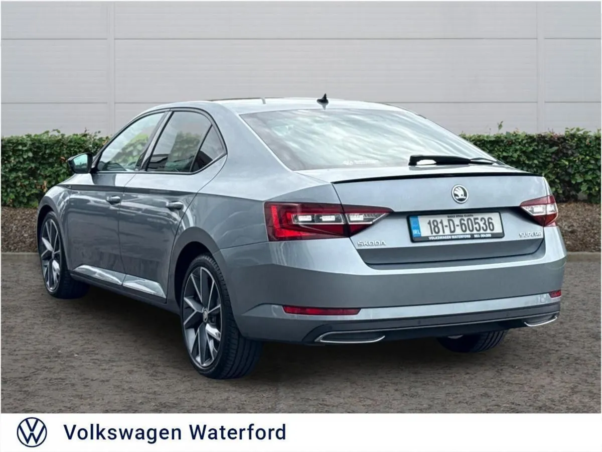 Skoda Superb Hatchback, Diesel, 2018, Grey