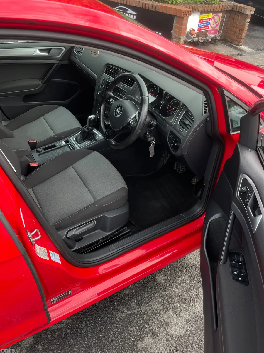 Volkswagen Golf Estate, Petrol, 2016, Red