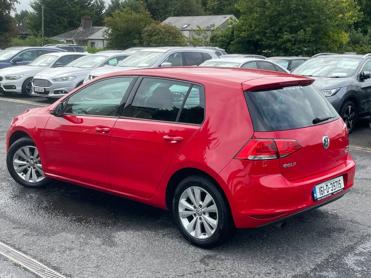 Volkswagen Golf Estate, Petrol, 2016, Red