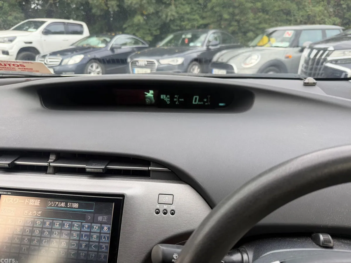 Toyota Prius Hatchback, Petrol Hybrid, 2012, White